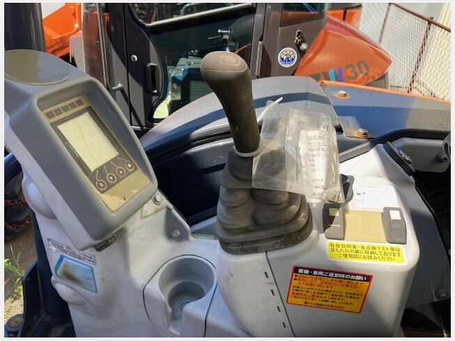 日立建機 ZX30U-5B | 鳥取県のミニ油圧ショベル(ミニユンボ
