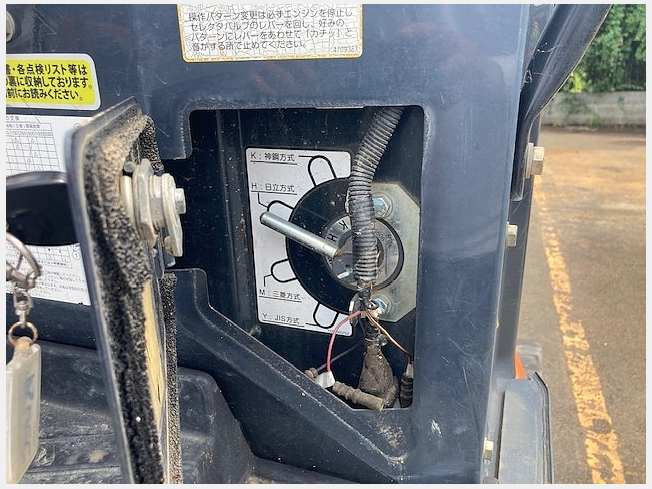 日立建機 ZX55UR-5B | 岡山県のミニ油圧ショベル(ミニユンボ