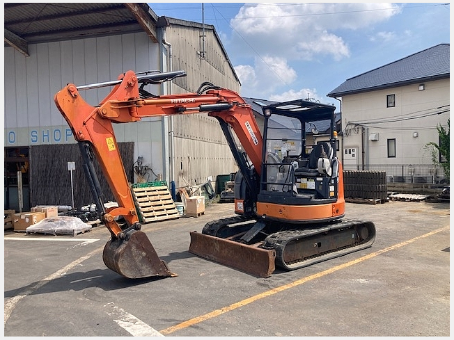 日立建機 ZX55UR-5B | 岡山県のミニ油圧ショベル(ミニユンボ