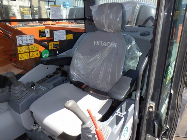 HITACHI ZX200-6 (Excavators) at Hyogo, Japan | Buy used Japanese 