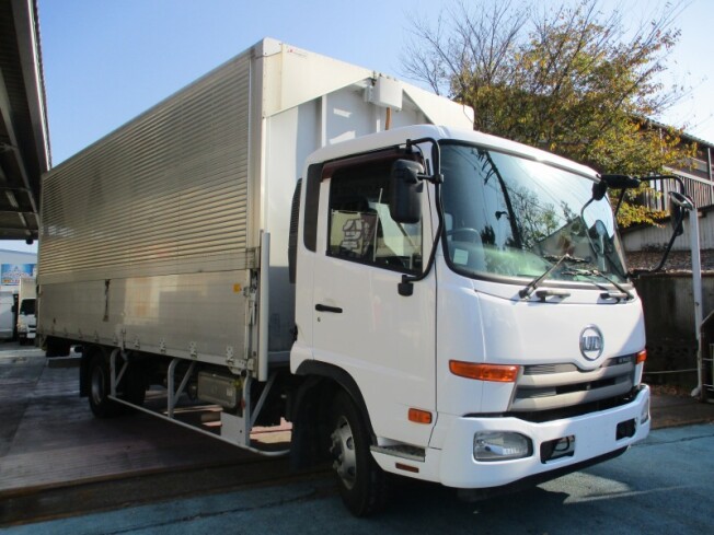 UD TRUCKS TKG-MK38C (Vans) at Kanagawa