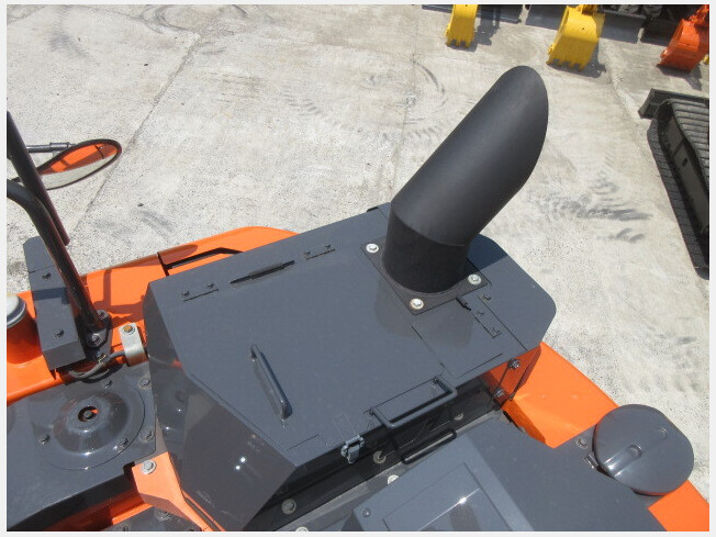 日立建機 ZX135USOS-6 | 鹿児島県の油圧ショベル(ユンボ