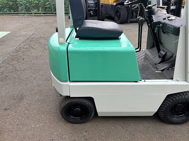 コマツ FB09-2 電動フォークリフトバツテりー(A298) コマツ FB09-2 電動フォークリフトバツテりー(A298) コマツ FB09