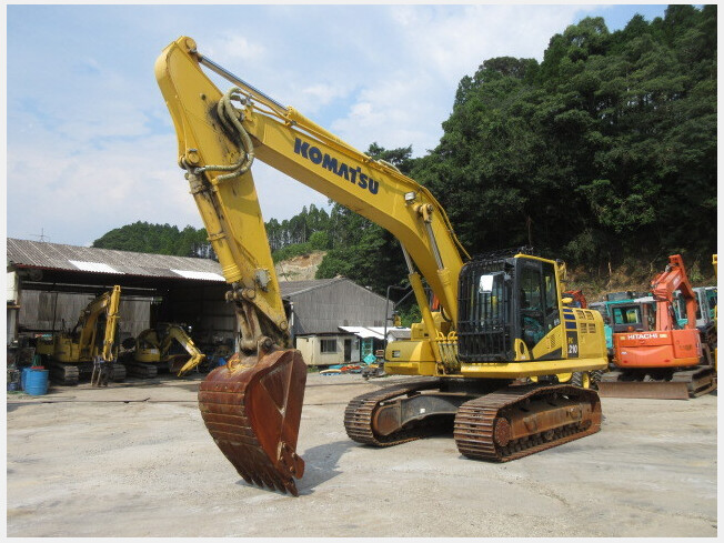 KOMATSU PC200(LC)-11 (Excavators) at Osaka, Japan | Buy used