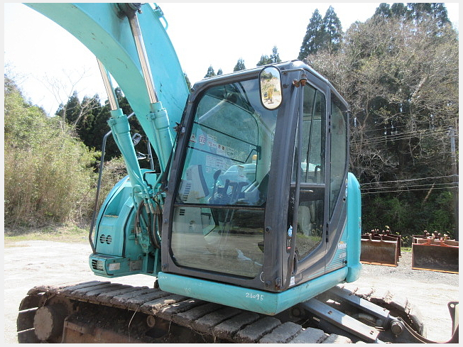 油圧ショベル(ユンボ) コベルコ建機 SK135SRDLC 3900h
