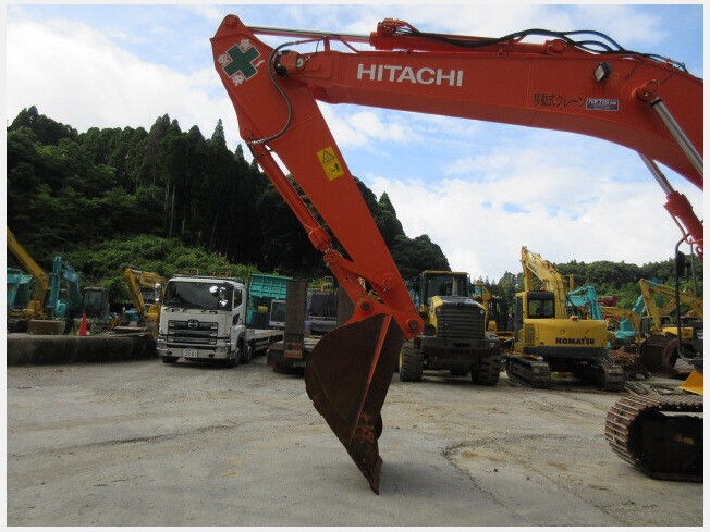 日立建機 ZX225US-5B | 鹿児島県の油圧ショベル(ユンボ) | BIGLEMON 