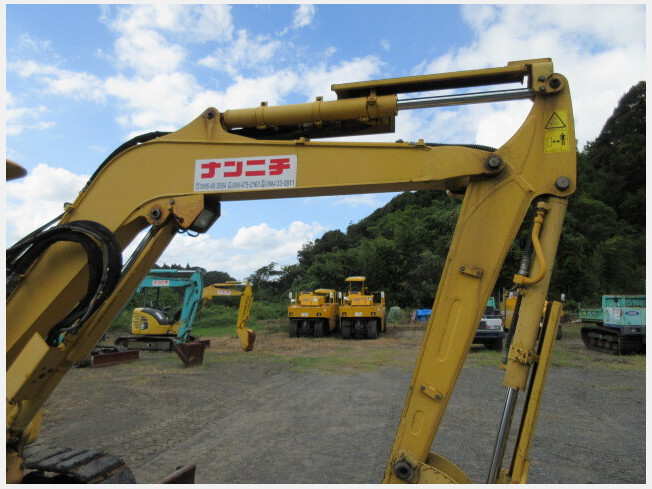 コマツ PC40MR-3 | 鹿児島県のミニ油圧ショベル(ミニユンボ