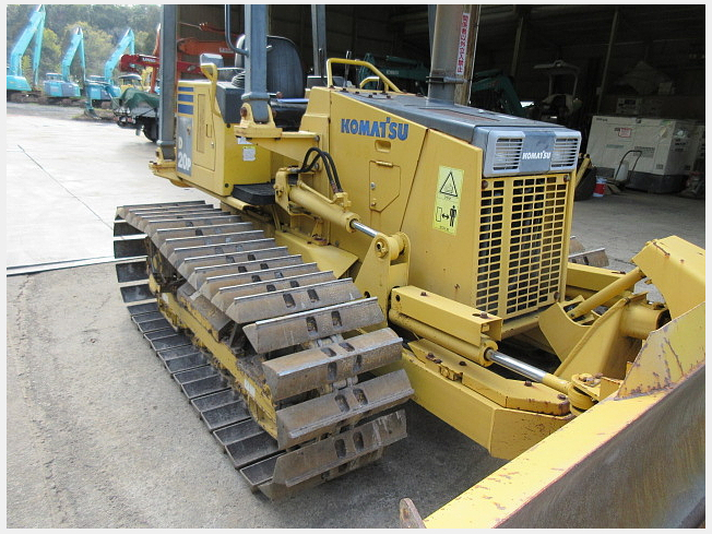 KOMATSU D20P-8E0 (Bulldozers) at Kagoshima, Japan | Buy used