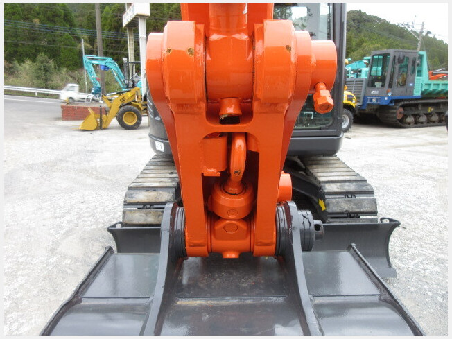 日立建機 ZX75UR-5B | 鹿児島県の油圧ショベル(ユンボ
