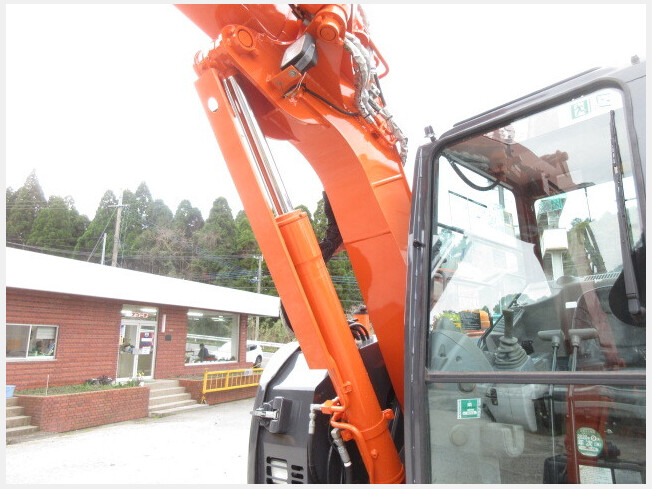 日立建機 ZX75UR-5B | 鹿児島県の油圧ショベル(ユンボ