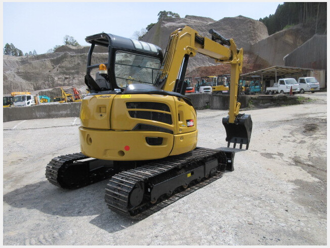 キャタピラーCATERPILLAR 050ESR油圧ショベル.2016年. 4588時間. 倍速