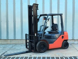 TOYOTA Forklifts 52-8FD20 2009