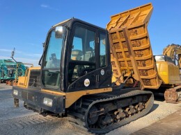 MOROOKA Carrier dumps MST-2200VD 2012