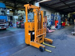 KOMATSU Forklifts FB10R-3 -