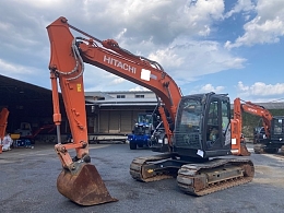 日立建機　HITACHI ZAXIS135US 1/50 ミニチュア 日立建機 油圧ショベル ZX135US-7 *1/50スケール