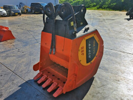 JEC Attachments(Construction) Crusher bucket -