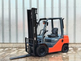 TOYOTA Forklifts 02-8FD25 2019