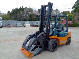 TOYOTA Forklifts 02-7FD30 2005