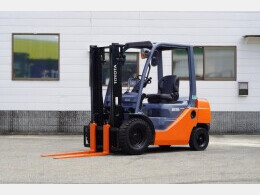 TOYOTA Forklifts 52-8FD25 2013