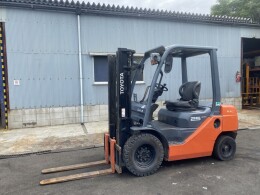 TOYOTA Forklifts 52-8FD25 2013