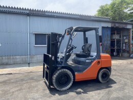 TOYOTA Forklifts 8FGL30 2010