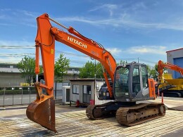 HITACHI Excavators ZX135US-3 2011