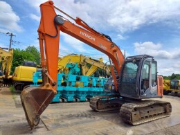 HITACHI Excavators ZX135US-3 2009