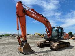 HITACHI Excavators ZX200LC-6 2018