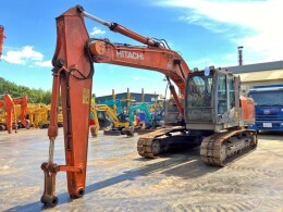 HITACHI Excavators ZX200LC-3 2013