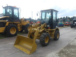 CATERPILLAR Wheel loaders 901B 2006