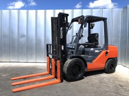 TOYOTA Forklifts 02-8FDJ35 2016