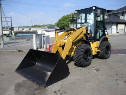 CATERPILLAR Wheel loaders 903C2 2019