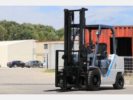 UNICARRIERS Forklifts FD30T15 2016