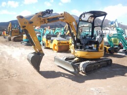 CATERPILLAR Mini excavators 030 SR 2011