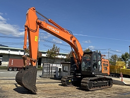 日立建機 油圧ショベル(ユンボ) ZX225USR-5B 2016年