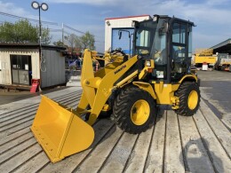 KOMATSU Wheel loaders WA40-8 2018