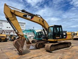 CATERPILLAR Excavators 320D 2013