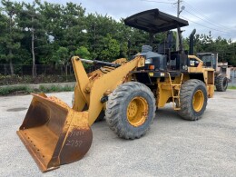 CATERPILLAR Wheel loaders 910H 2013