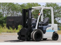 NISSAN Forklifts EBT-U1F2 2015