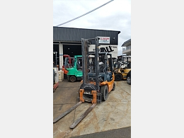 TOYOTA Forklifts 02-7FD25 2004