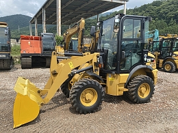 CATERPILLAR Wheel loaders 901C2 2017