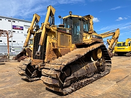 CATERPILLAR Bulldozers D7R 2001