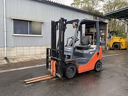 TOYOTA Forklifts 02-8FD10 2007