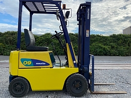 KOMATSU Forklifts FG09-3 1999