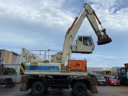 HITACHI Excavators ZX350W -