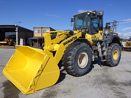 KOMATSU Wheel loaders WA380-8 2018