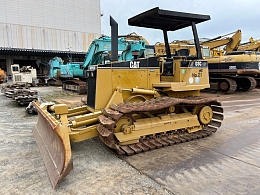 CATERPILLAR Bulldozers D3C 1998