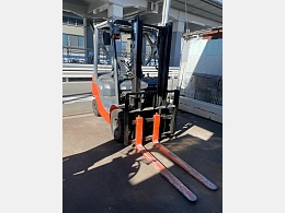 TOYOTA Forklifts 8FGL15 2010