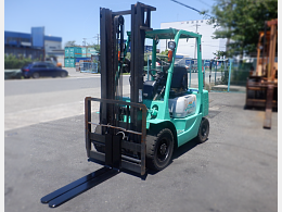 MITSUBISHI Forklifts FG25 1996