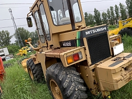 MITSUBISHI HEAVY INDUSTRIES Wheel loaders WS500B 1984